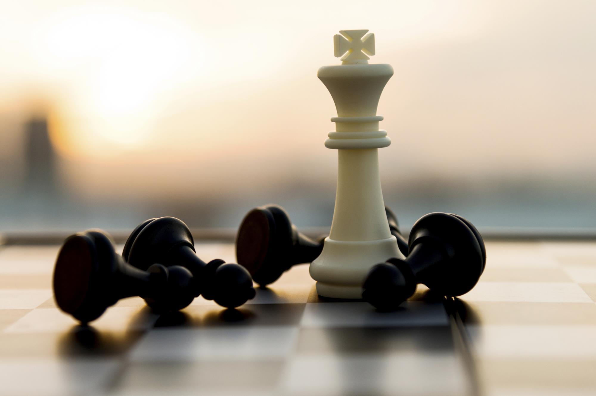 AXA plots more mid-market wins with training scheme