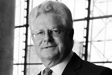 Lloyd’s chair urges cost cuts as underwriting profit dives