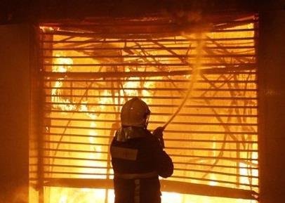 Gable boss says customers protected in administration