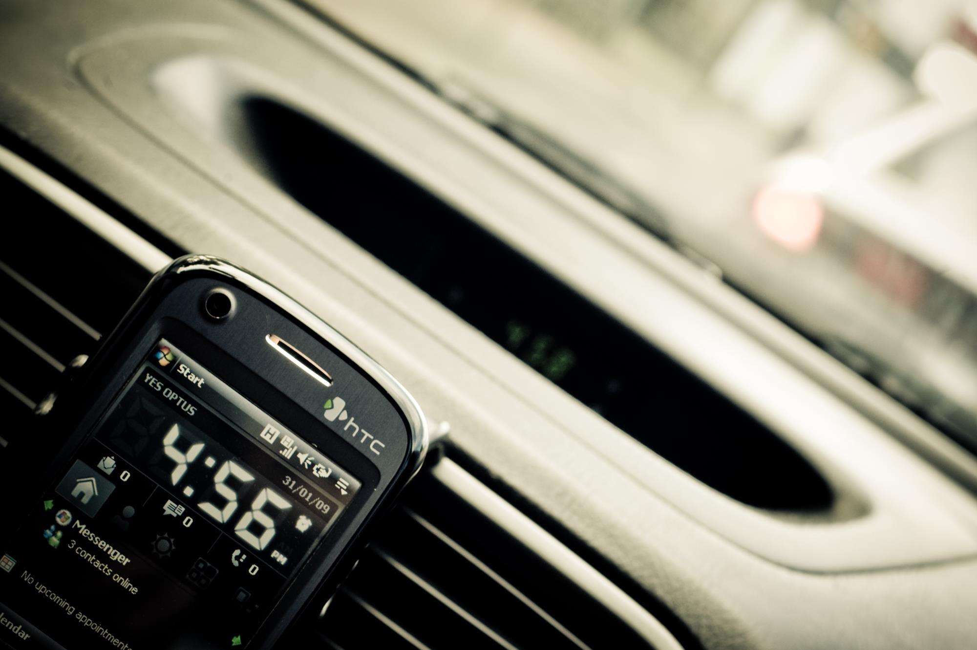 Phoning while driving nearly doubles accident risk