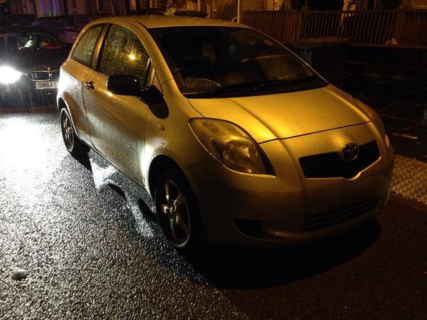 Police deliver takeaway food after seizing uninsured car